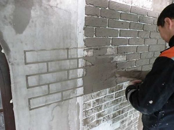 Имитация кирпичной кладки своими руками