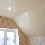 Интерьер мансарды с двускатной и ломаной крышей — дизайн вашей мечты!