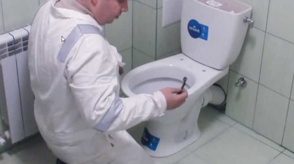 Как самостоятельно установить унитаз