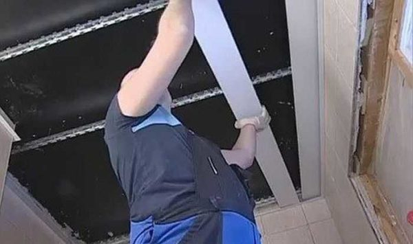 Подвесной потолок из алюминиевых реек