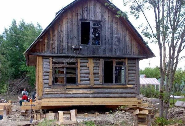 Подъем деревянного дома