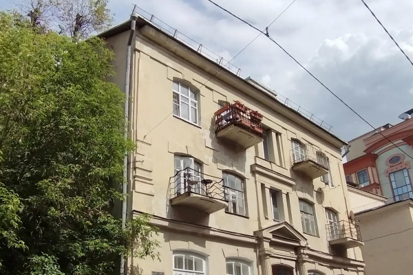 Собянин сообщил о 50 новых домах-памятниках в Москве. Как они выглядят