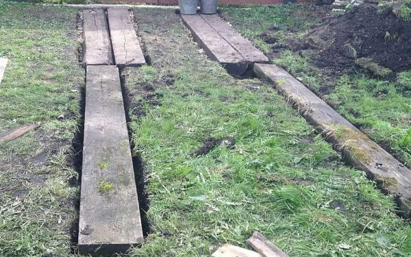 Площадка под автомобиль на даче — делаем стоянку своими руками