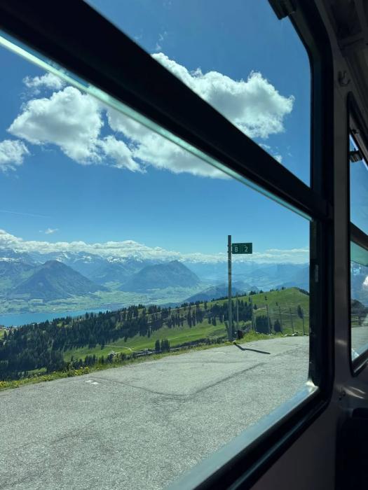 Swiss Pass и лучшие места Швейцарии: от Маттерхорна до Рейнского водопада