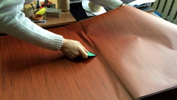 Самоклеющаяся виниловая (ПВХ) пленка для оклейки мебели