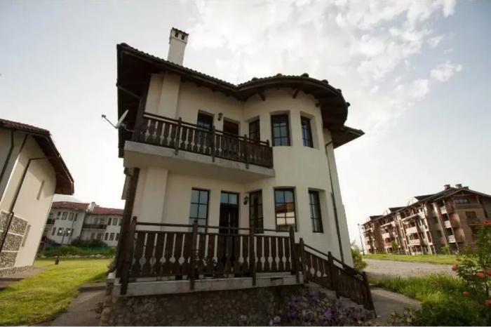 Три дома в Болгарии, которые могут стать вашей дачей. Цены — до €99,000