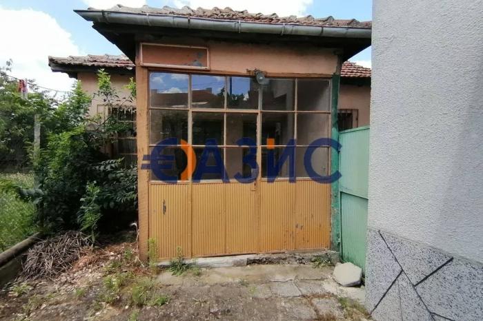 Три дома в Болгарии, которые могут стать вашей дачей. Цены — до €99,000