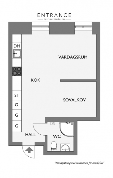 Небольшая белая мансарда c тёмной кухней (34 кв. м)