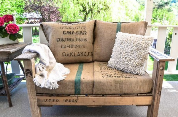 Как сделать скамейку: оригинальные идеи (чертежи, фотоотчеты) Как сделать скамейку: оригинальные идеи (чертежи, фотоотчеты)