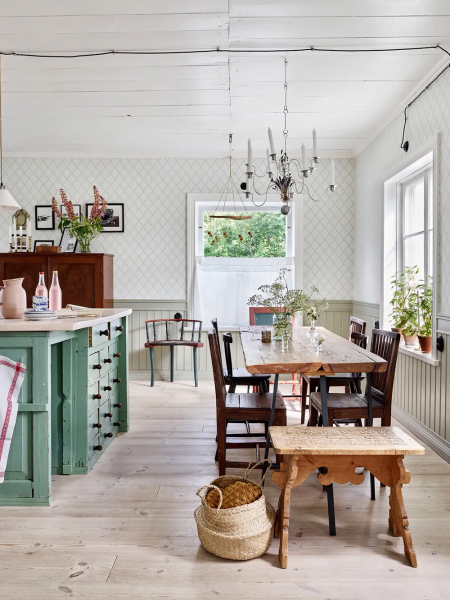 Эта старая ферма в Швеции — любимое гнёздышко молодой семьи