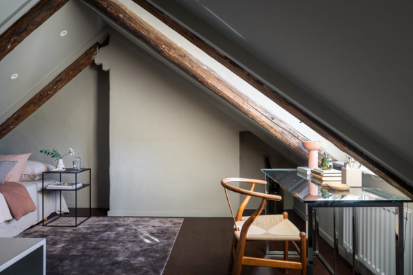 Роскошный интерьер мансардной квартиры в Стокгольме