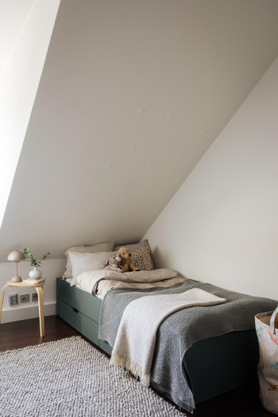 Роскошный интерьер мансардной квартиры в Стокгольме