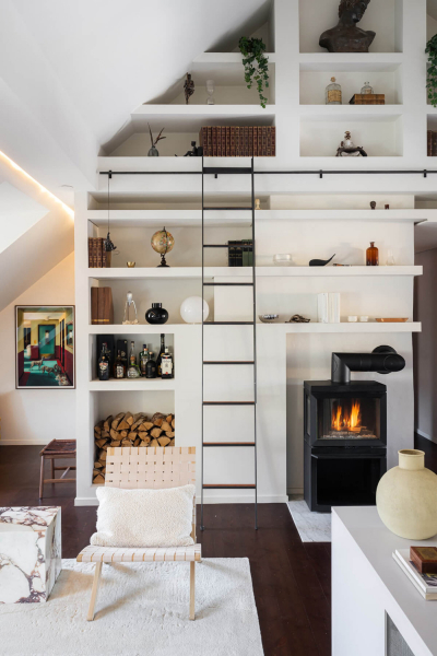 Роскошный интерьер мансардной квартиры в Стокгольме