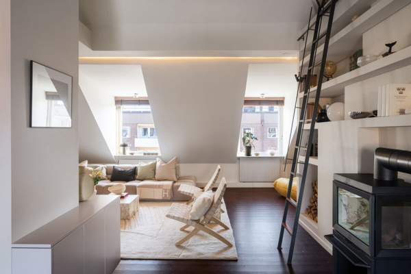 Роскошный интерьер мансардной квартиры в Стокгольме