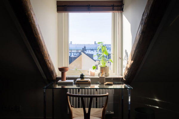 Роскошный интерьер мансардной квартиры в Стокгольме