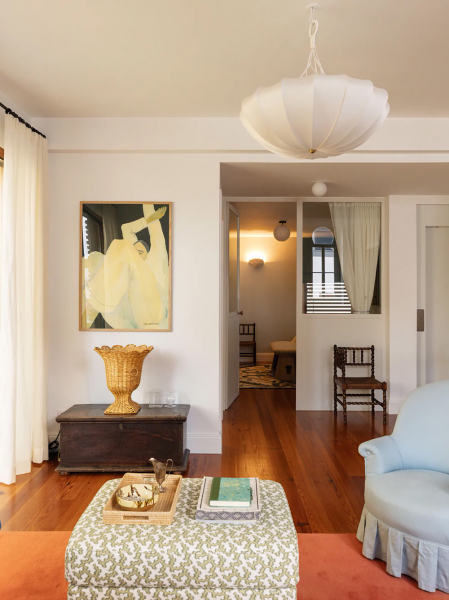 Солнечная квартира в уникальном доме на острове Мадейра