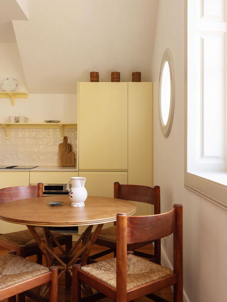 Солнечная квартира в уникальном доме на острове Мадейра