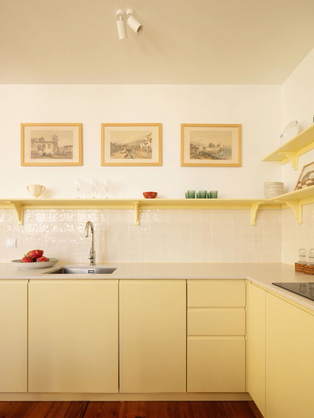 Солнечная квартира в уникальном доме на острове Мадейра