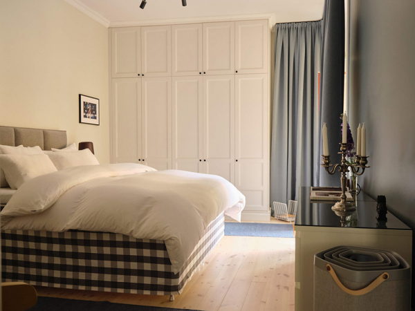 Светлый скандинавский интерьер со свежими акцентами (78 кв. м) Светлый скандинавский интерьер со свежими акцентами (78 кв. м)