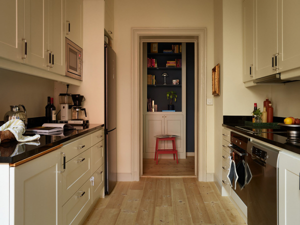 Тёплые песочные тона и интересные детали: квартира в Стокгольме Тёплые песочные тона и интересные детали: квартира в Стокгольме