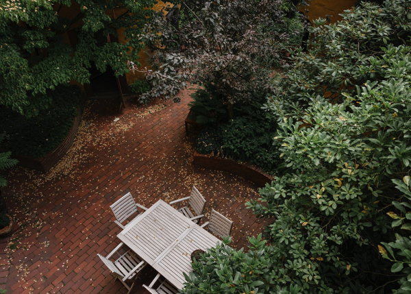 Тёплые песочные тона и интересные детали: квартира в Стокгольме Тёплые песочные тона и интересные детали: квартира в Стокгольме