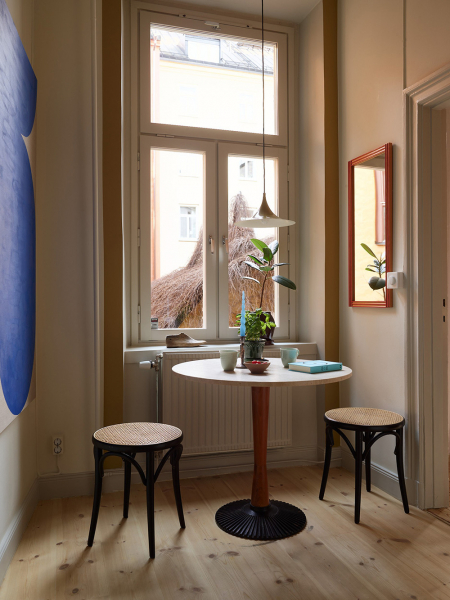 Тёплые песочные тона и интересные детали: квартира в Стокгольме Тёплые песочные тона и интересные детали: квартира в Стокгольме