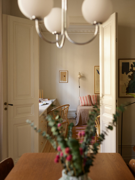 Тёплые песочные тона и интересные детали: квартира в Стокгольме Тёплые песочные тона и интересные детали: квартира в Стокгольме