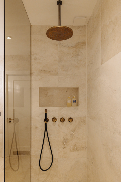 Великолепные апартаменты в Амстердаме, вдохновлённые парижскими интерьерами Великолепные апартаменты в Амстердаме, вдохновлённые парижскими интерьерами