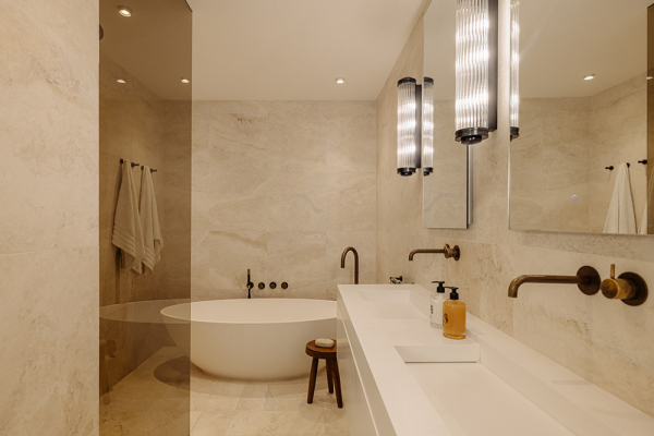 Великолепные апартаменты в Амстердаме, вдохновлённые парижскими интерьерами Великолепные апартаменты в Амстердаме, вдохновлённые парижскими интерьерами