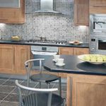 Отделочные материалы для стен на кухне — выбираем лучший вариант