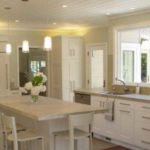 Из чего сделать потолок на кухне