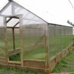 Как сделать поликарбонатную теплицу