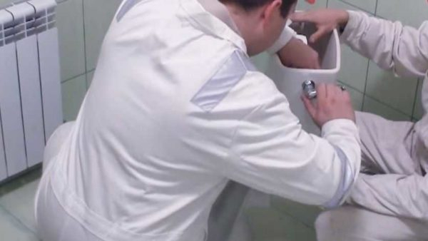 Как самостоятельно установить унитаз Как самостоятельно установить унитаз