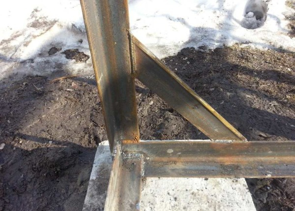 Как построить бытовку из дерева, на металлическом каркасе Как построить бытовку из дерева, на металлическом каркасе