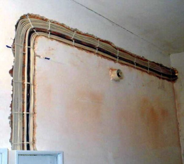 Крепление и крепеж для кабеля