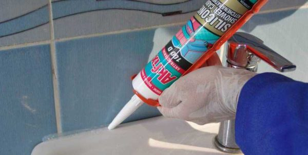 Какой герметик лучше для ванной комнаты