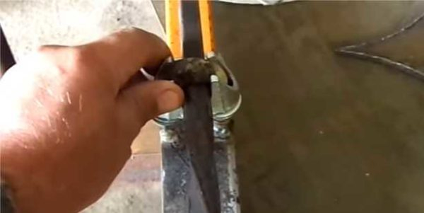 Самодельные приспособления и станки для холодной ковки