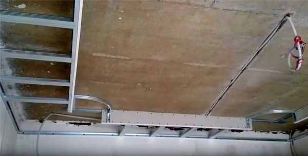Как сделать потолок из гипсокартона с подсветкой
