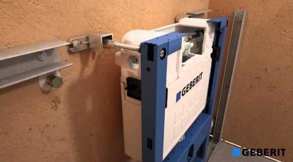 Как выбрать и установить инсталляцию для унитаза