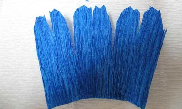 Как сделать цветы из гофробумаги (60 фото)