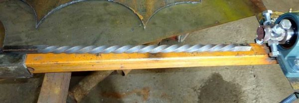 Самодельные приспособления и станки для холодной ковки