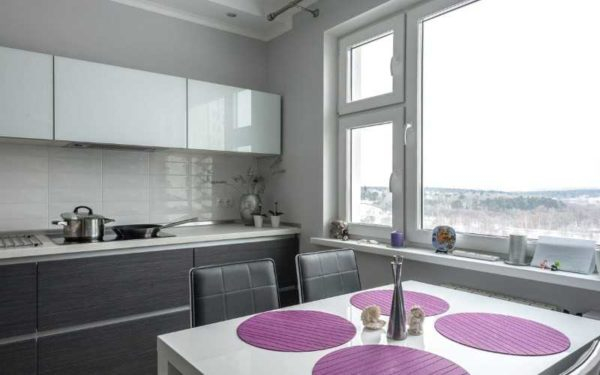 Как и каким цветом покрасить кухню