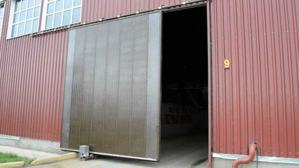 Как выбрать автоматические ворота для гаража