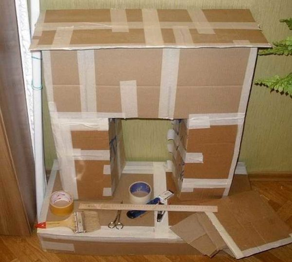 Картонный камин из коробок своими руками