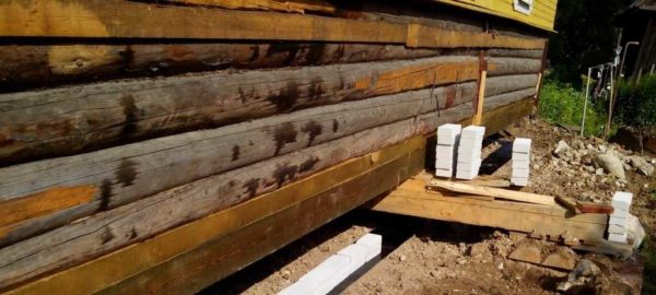 Подъем деревянного дома