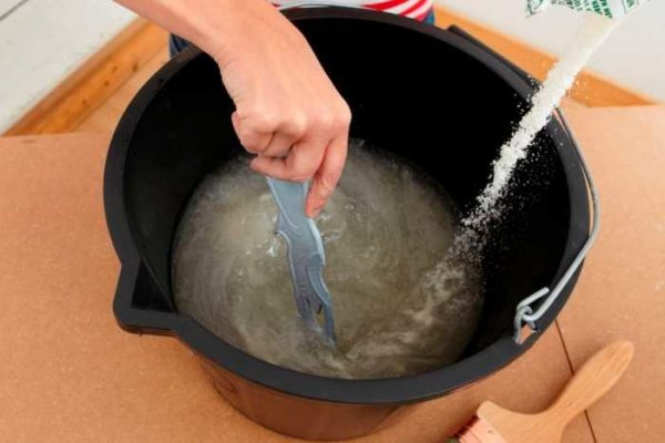 Какие обои можно клеить в ванной