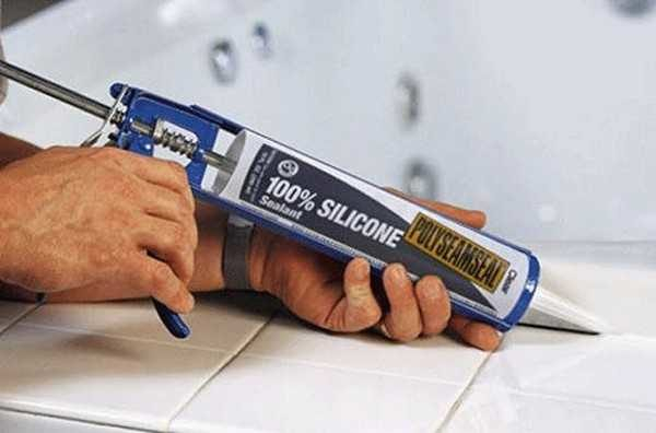 Какой герметик лучше для ванной комнаты