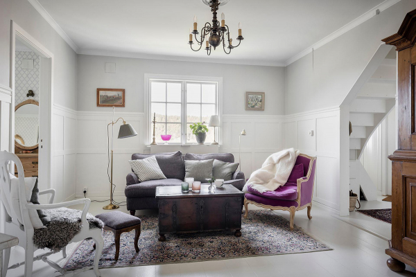 Белые интерьеры и винтажный декор: красивая дача в Швеции