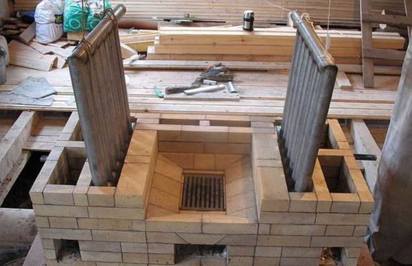 Печь с водяным контуром для отопления дома