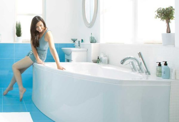 Какую акриловую ванну лучше выбрать
